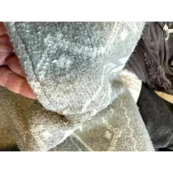 Christian Siriano Snowflake Mock Neck Sweater Women’s Size M Gray Holiday Party - Picture 7 of 7